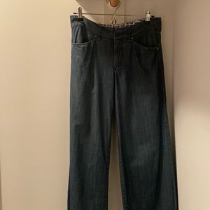 tommy bahama jeans | size six